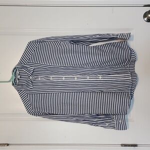 Elizabeth and James shirt size XS